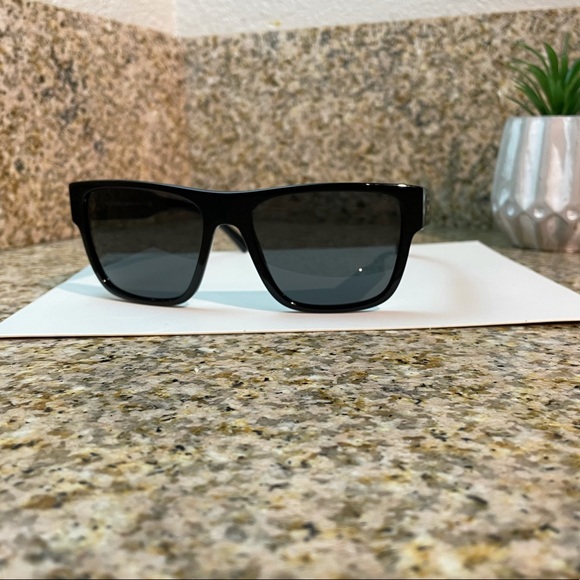 Versace Accessories - Versace sunglasses